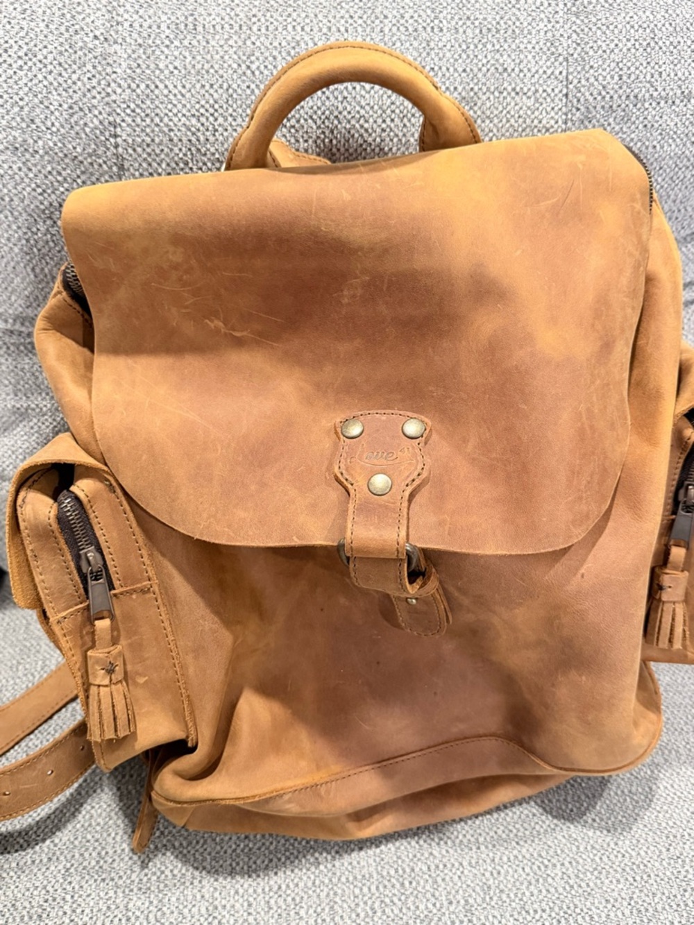 Saddleback Leather Co Wanderers Backpack in Tobacco - Picture 3 of 14